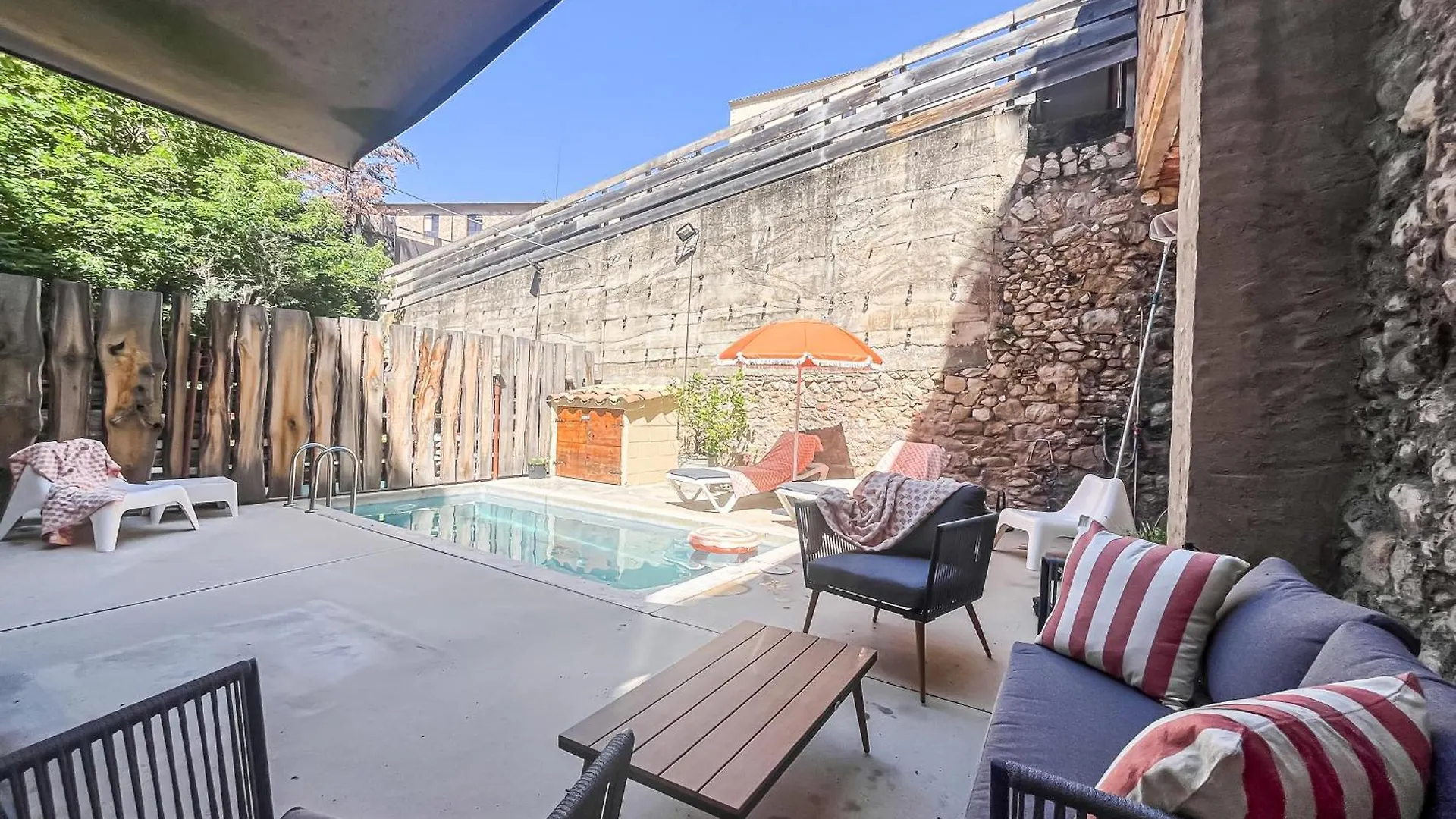 Aptw Pool In Heart Of Old Town 지로나 0*,
